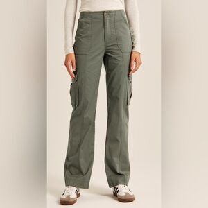 Abercrombie + Fitch Relaxed Cargo Pants, size 25